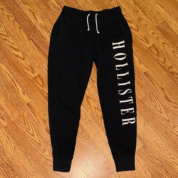 Hollister Pants - Hollister High-Rise XS Black Sweatpants with Leg Logo